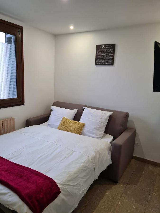 Studio Entierement Equipe Avec Veranda Commune Neuilly-sur-Marne Esterno foto